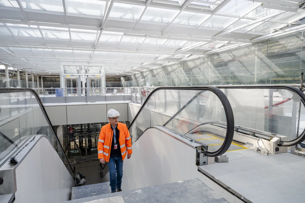 Inspection des ascenseurs mécaniques en gare de Paris-Charles de Gaulle 2